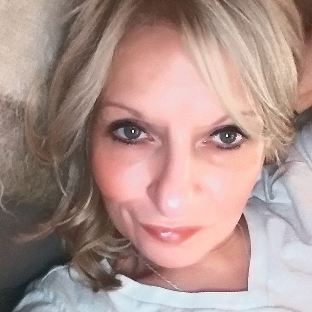 Meet your Posher, Annissa